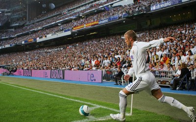 博乐体育动态-于帕梅卡诺被过后的狼狈瞬间