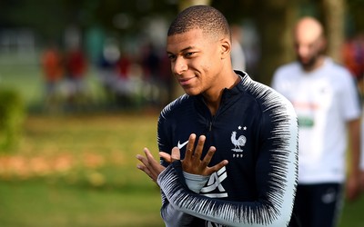 博乐体育焦点-伊萨克庆祝动作霸气十足