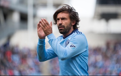 博乐体育播报-费尔明洛佩斯与对手相撞后微笑化解